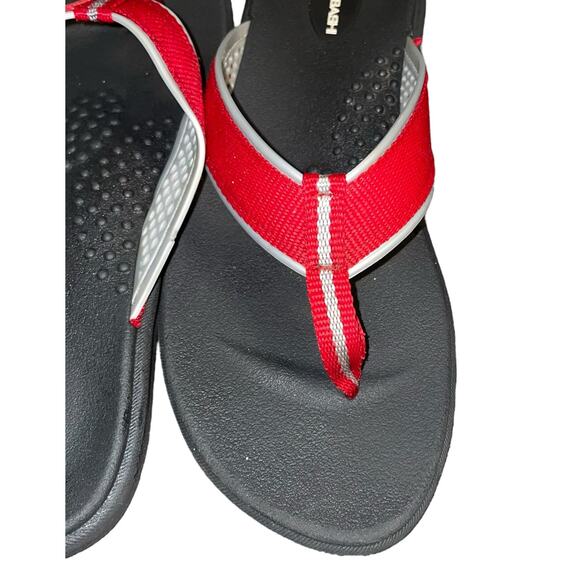 Okabashi Flip Flops Breeze Sandals M/L Red Silver Arch Support Unisex Casual - Picture 3 of 11